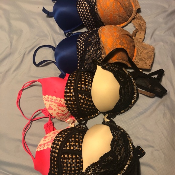 Victoria Secret Pink Bras - Picture 1 of 1